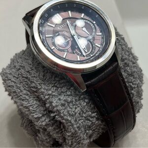 Citizen Calendrier Men's Watch Genuine Leather Eco-Drive